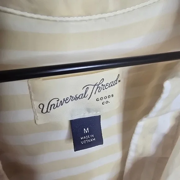 Universal Thread Striped Popover Top M Yellow Cotton Coastal Nautical Summer - Picture 2 of 6